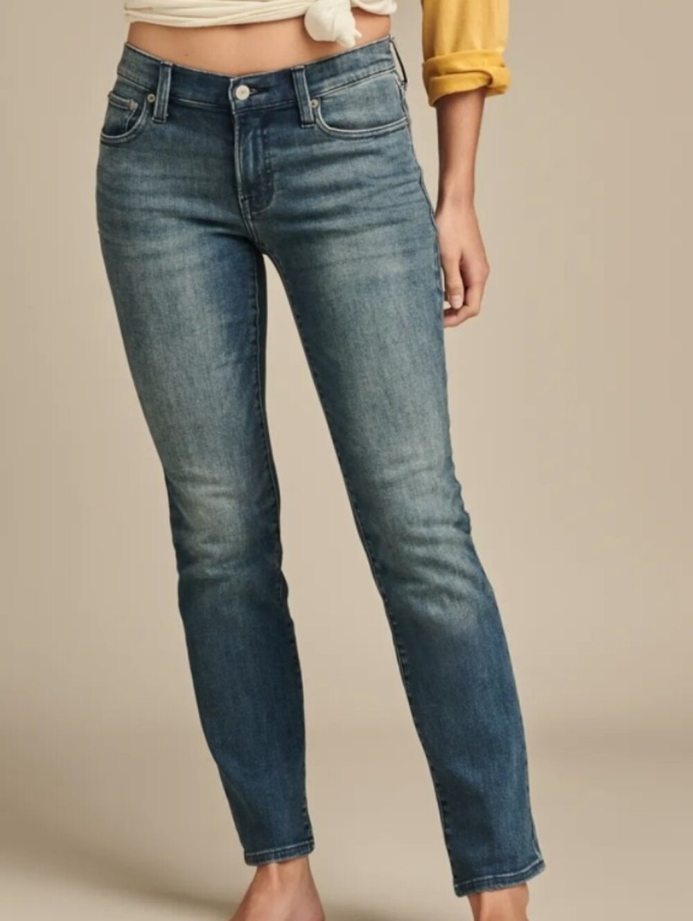 LUCKY BRAND Mid Rise Straight Sweet Size 12/31 Regular
